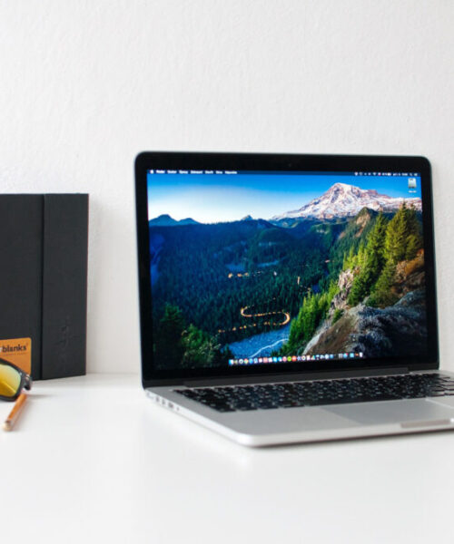 macbook-748857